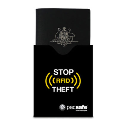 Etui na paszport Pacsafe RFID chroniące dane